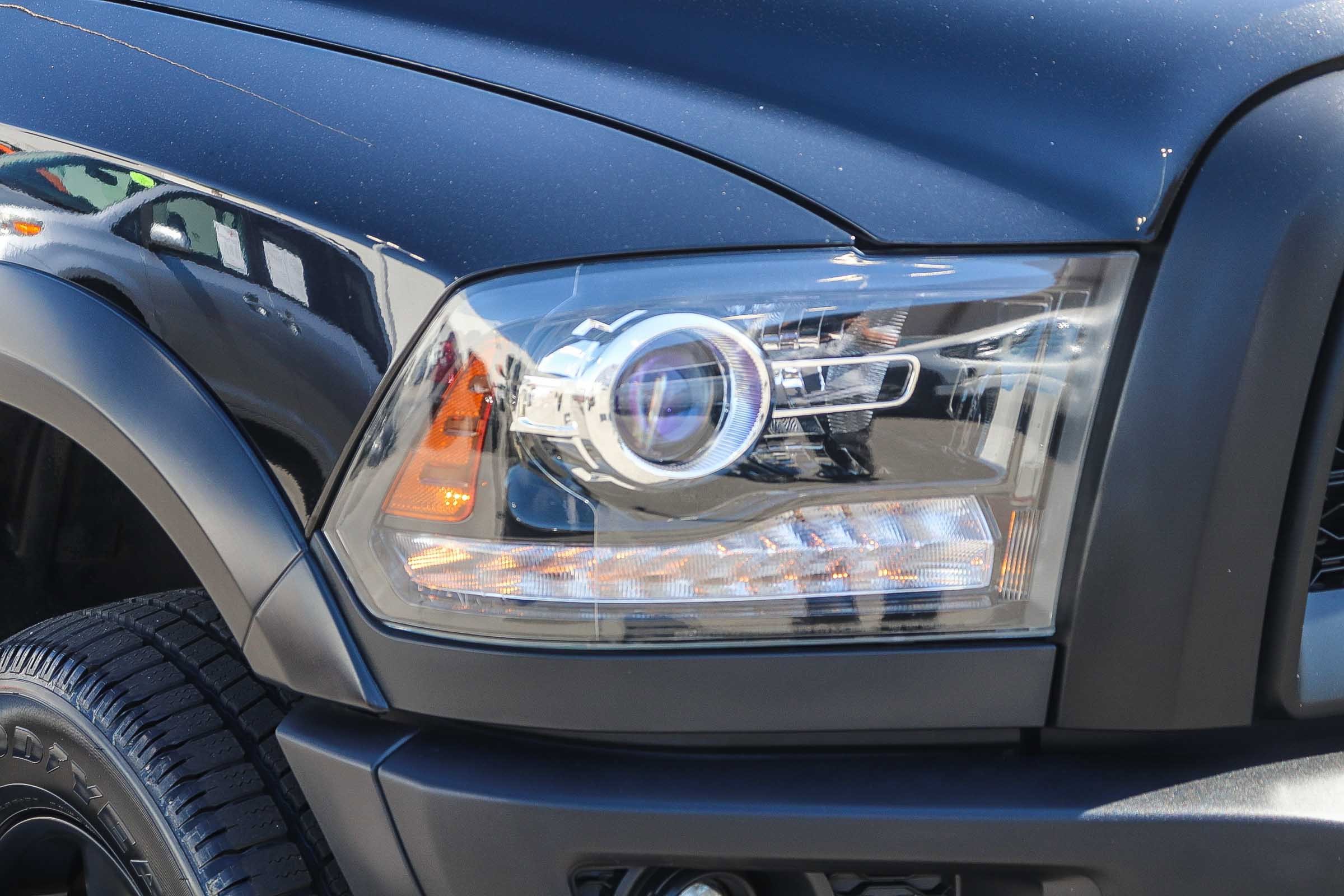 Used 2019 RAM 1500 Classic Warlock w/ Luxury Group image 5