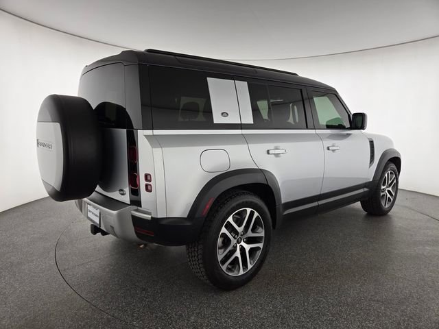 Used 2020 Land Rover Defender 110 HSE AWD/4WD image 2