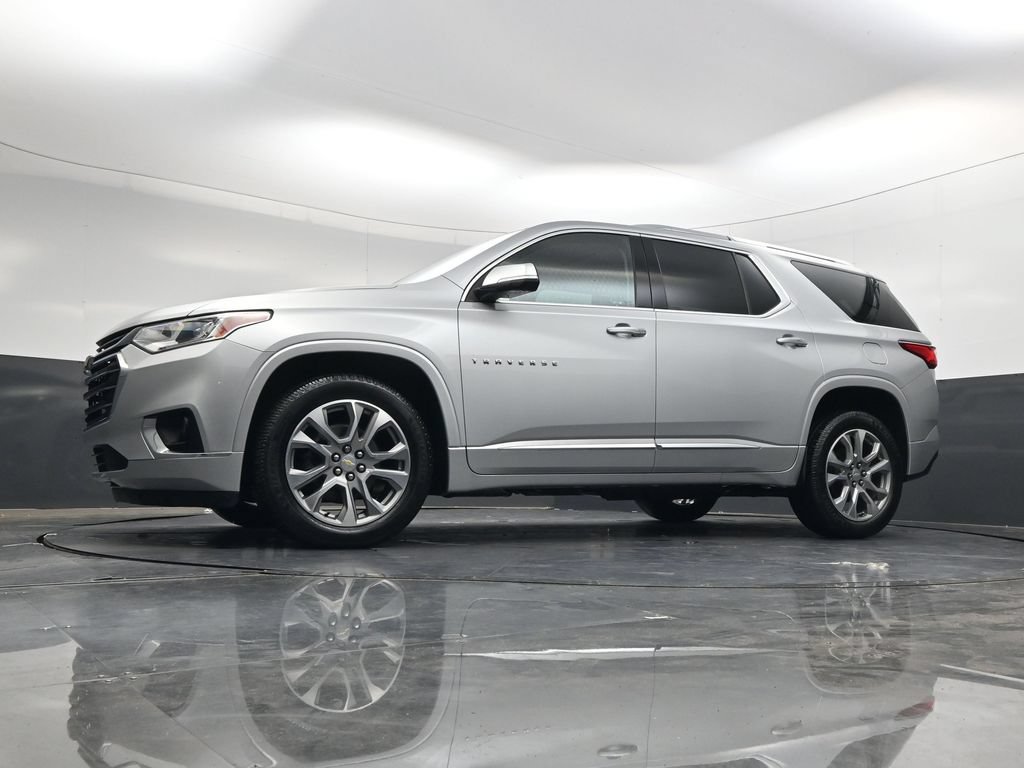 Used 2021 Chevrolet Traverse Premier FWD image 34