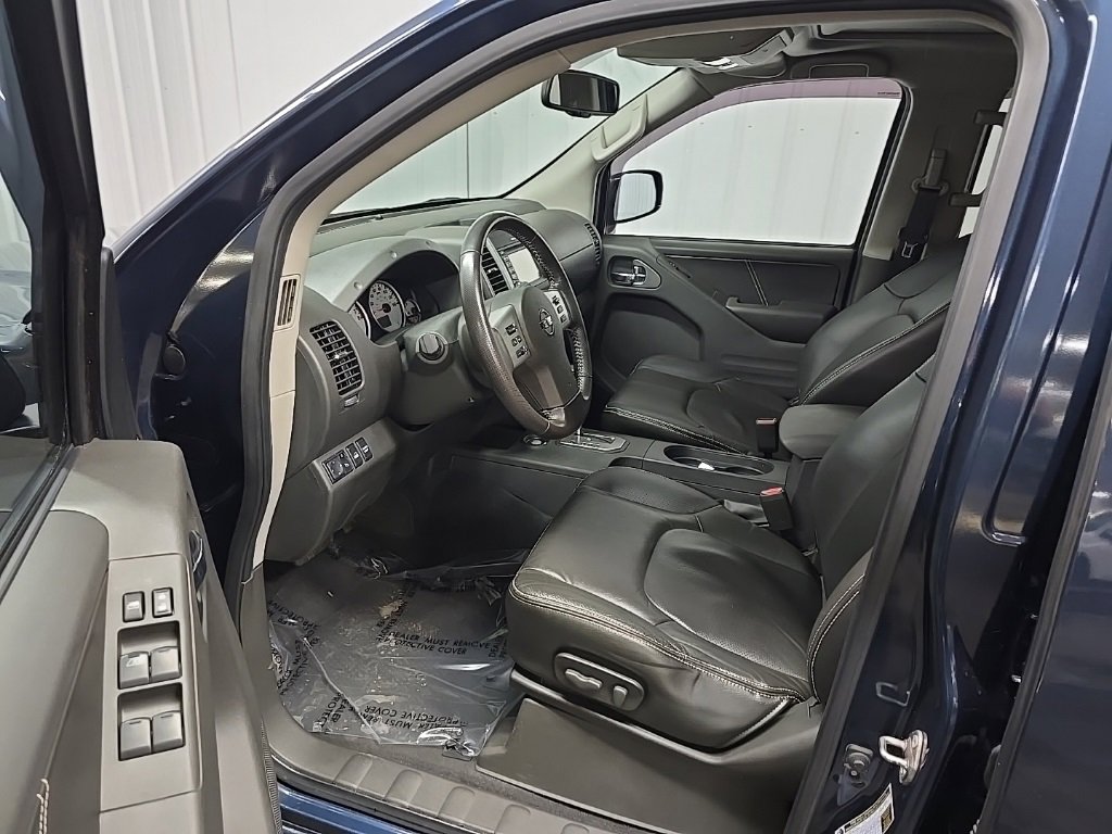 Used 2020 Nissan Frontier PRO-4X w/ Pro-4x Utility Package image 30