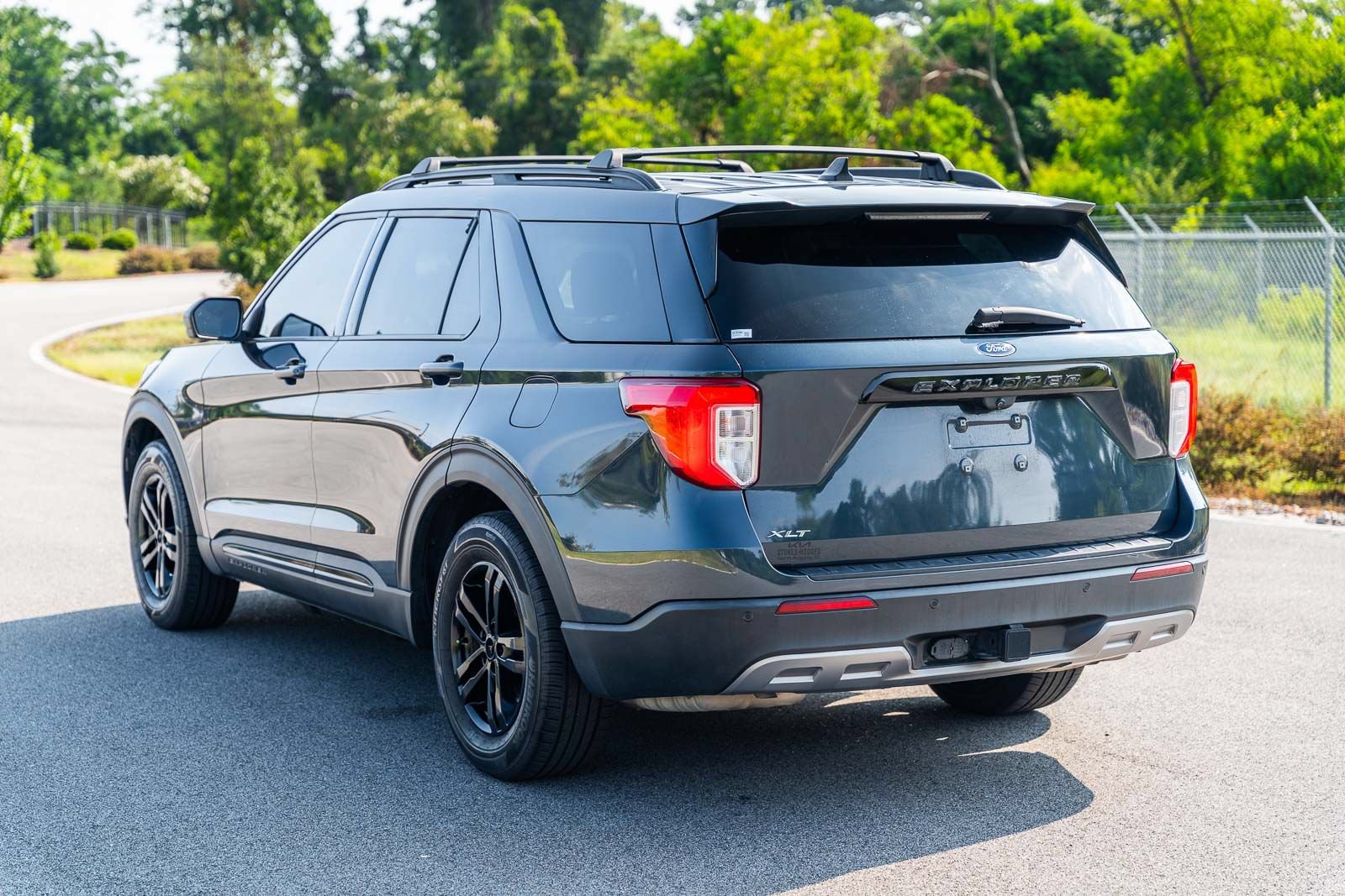 Used 2022 Ford Explorer XLT w/ Equipment Group 202A RWD image 5