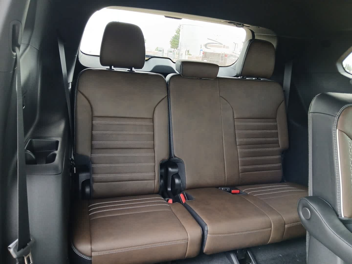 New 2026 GMC Acadia Denali Ultimate w/ LPO, Floor Liner Package AWD/4WD image 67