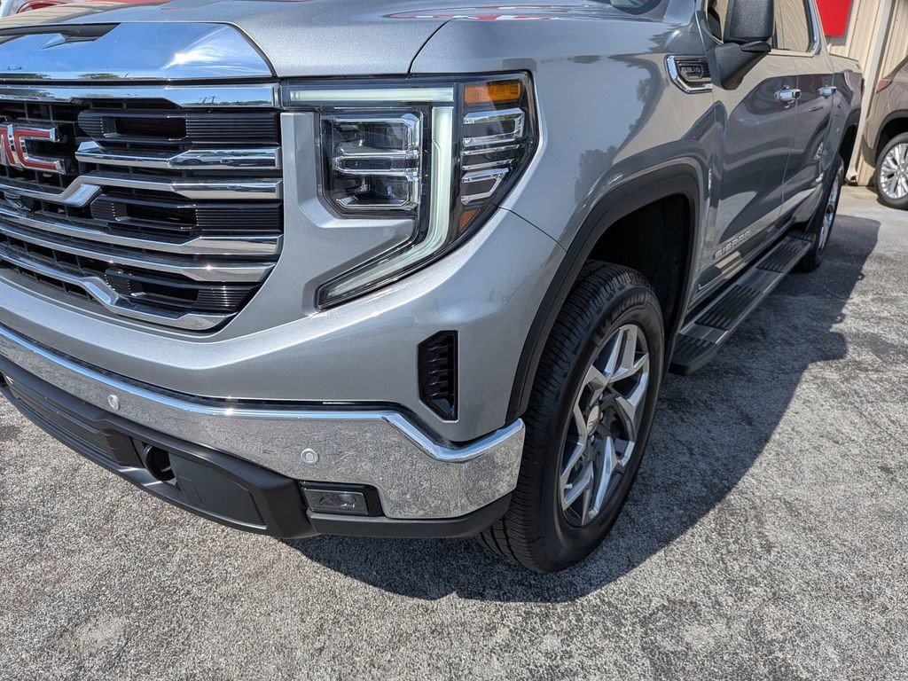 Certified 2024 GMC Sierra 1500 SLT w/ SLT Premium Plus Package AWD/4WD image 11