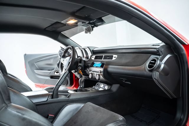 Used 2015 Chevrolet Camaro Z/28 RWD image 25