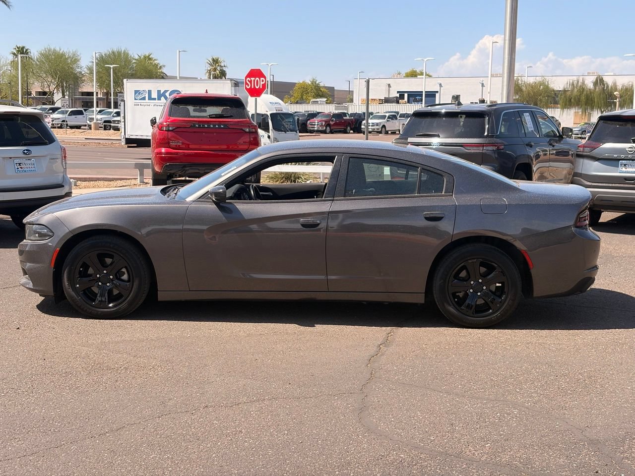 Used 2023 Dodge Charger SXT RWD image 3