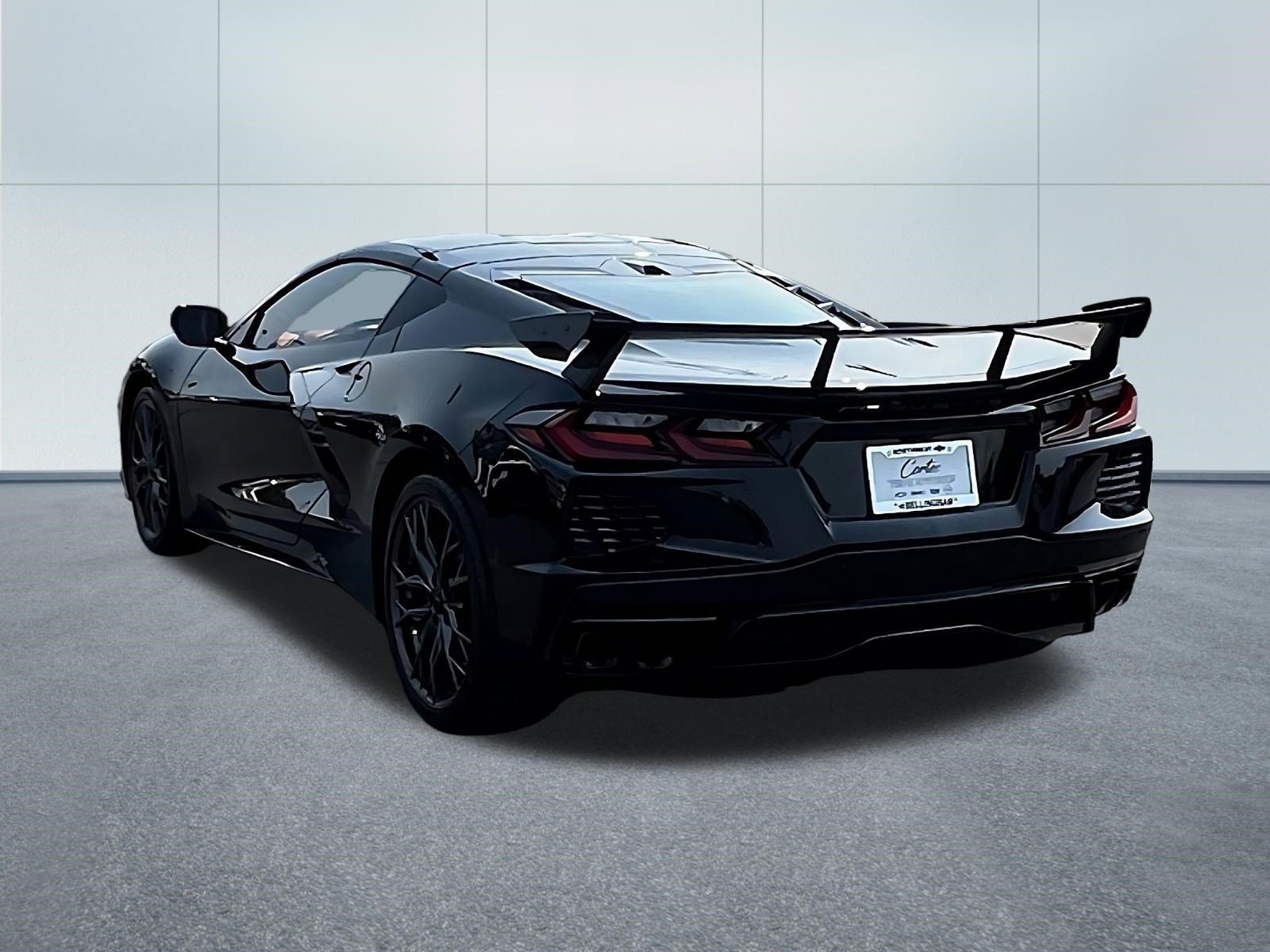 Used 2023 Chevrolet Corvette Stingray Premium Cpe w/ Z51 Performance Package RWD image 4
