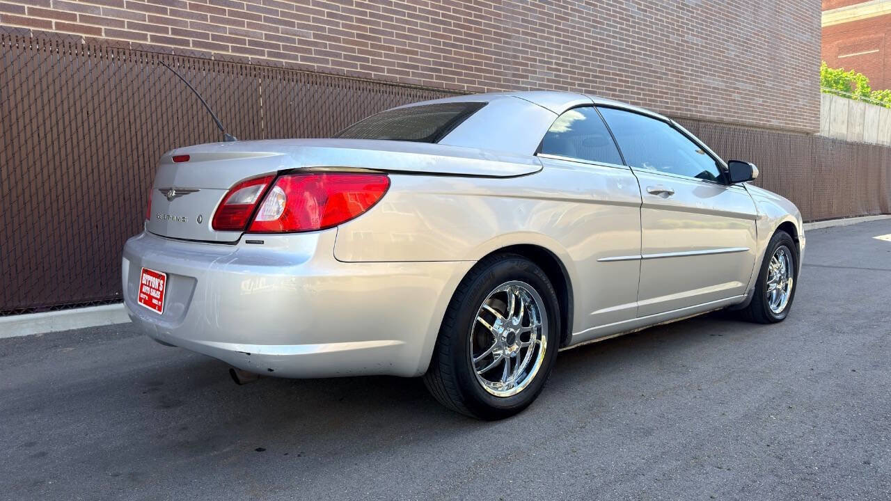 Used 2008 Chrysler Sebring Touring FWD image 3