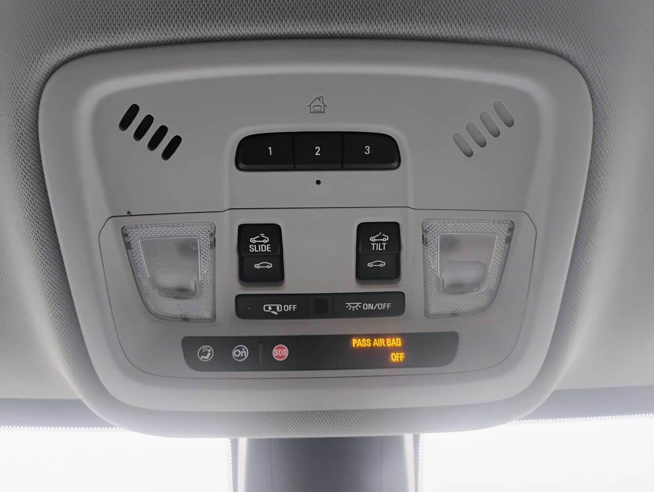 Used 2018 Chevrolet Traverse High Country image 25