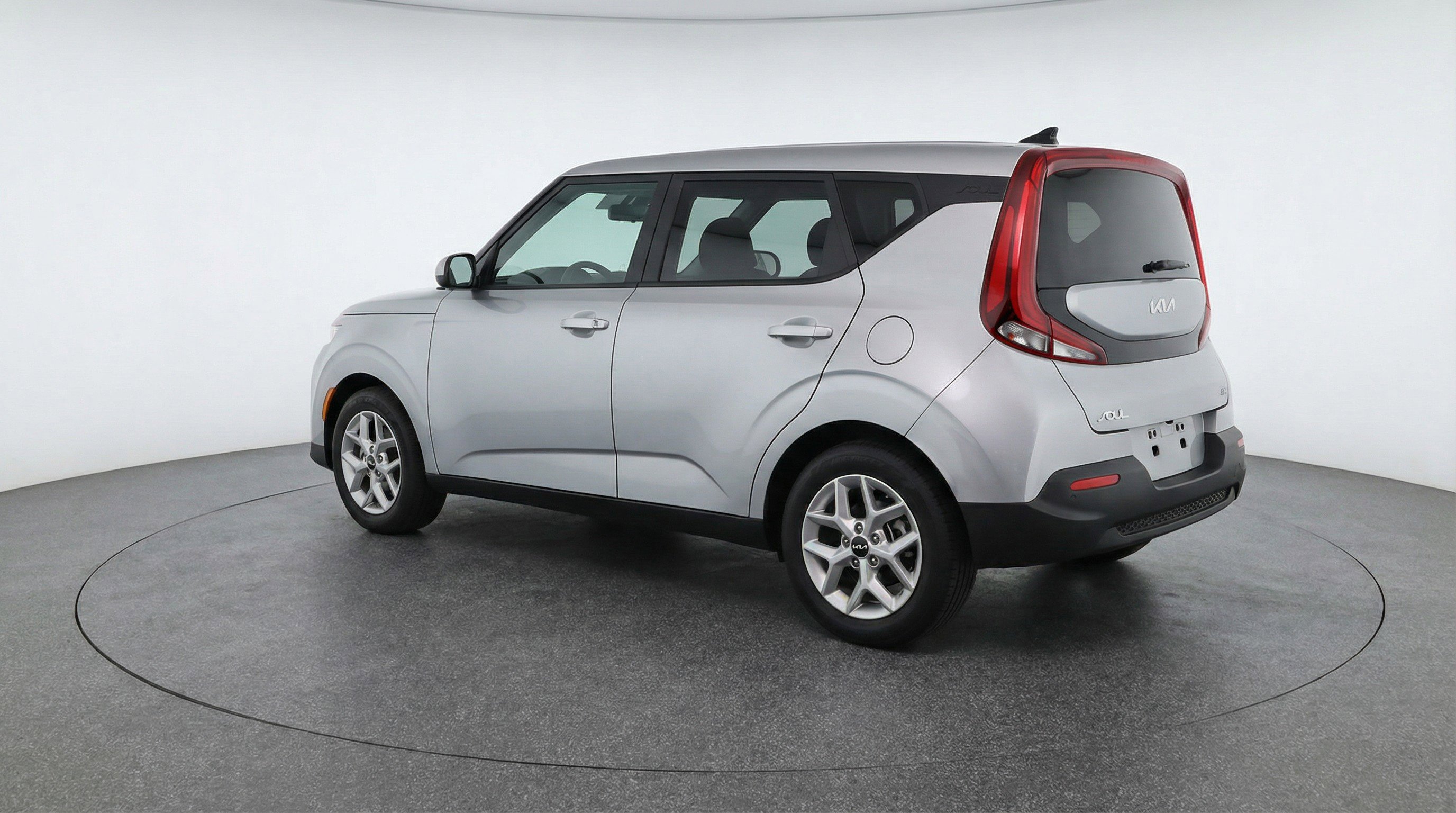 Used 2025 Kia Soul LX w/ LX Technology Package image 6
