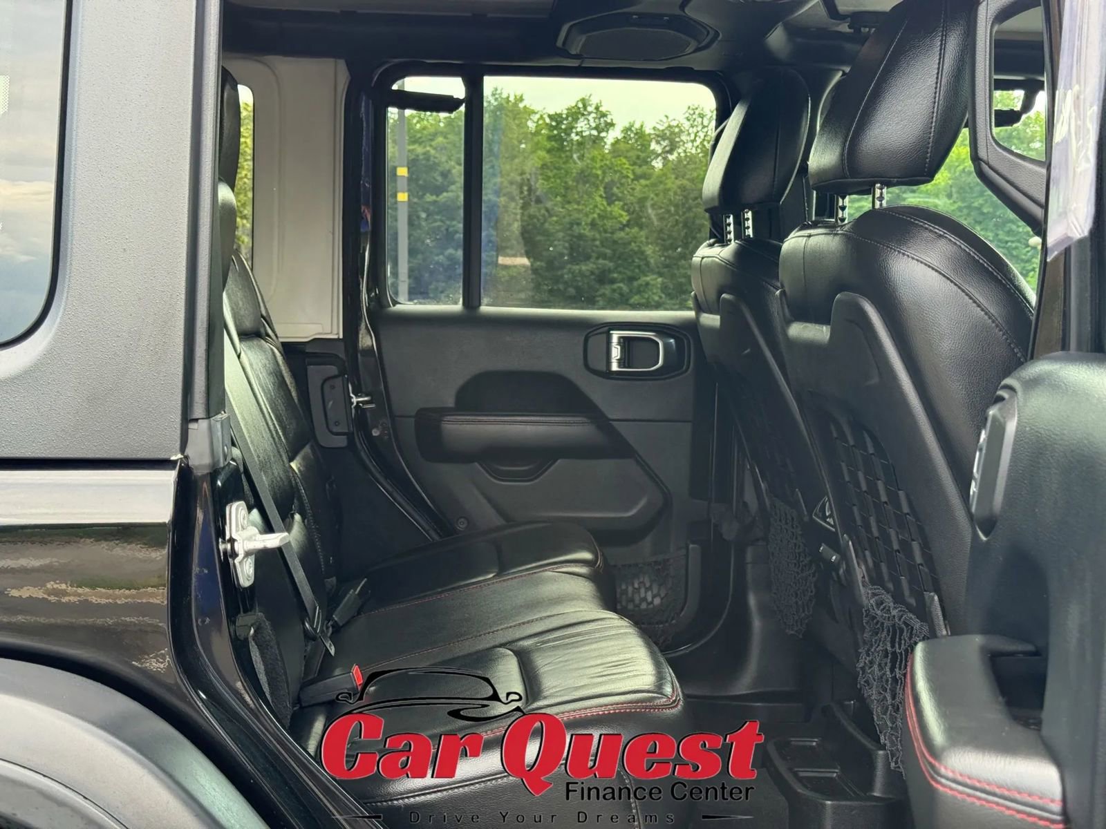 Used 2018 Jeep Wrangler Unlimited Rubicon w/ Dual Top Group image 15