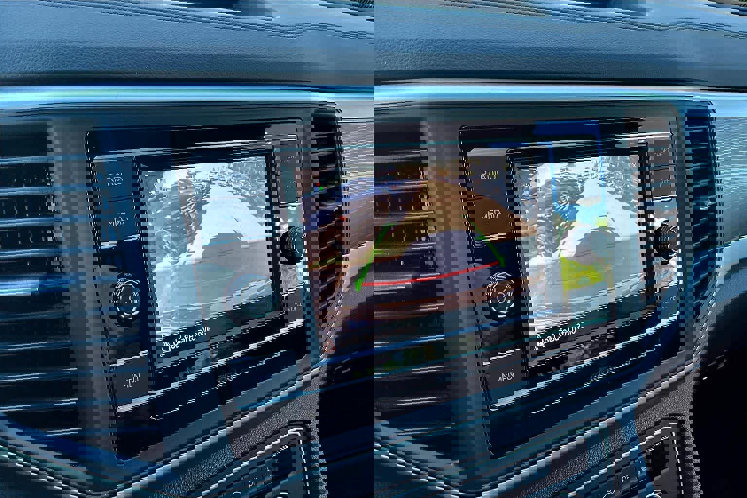 Used 2023 Volkswagen Atlas Cross Sport SE image 26