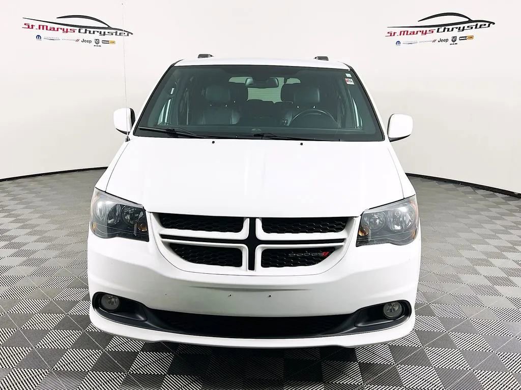 Used 2019 Dodge Grand Caravan GT image 3