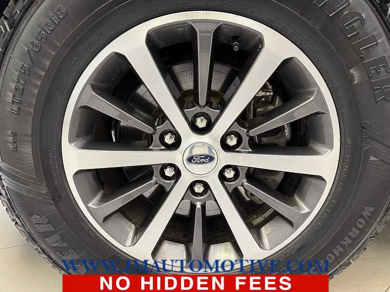 Used 2021 Ford Expedition XLT image 9