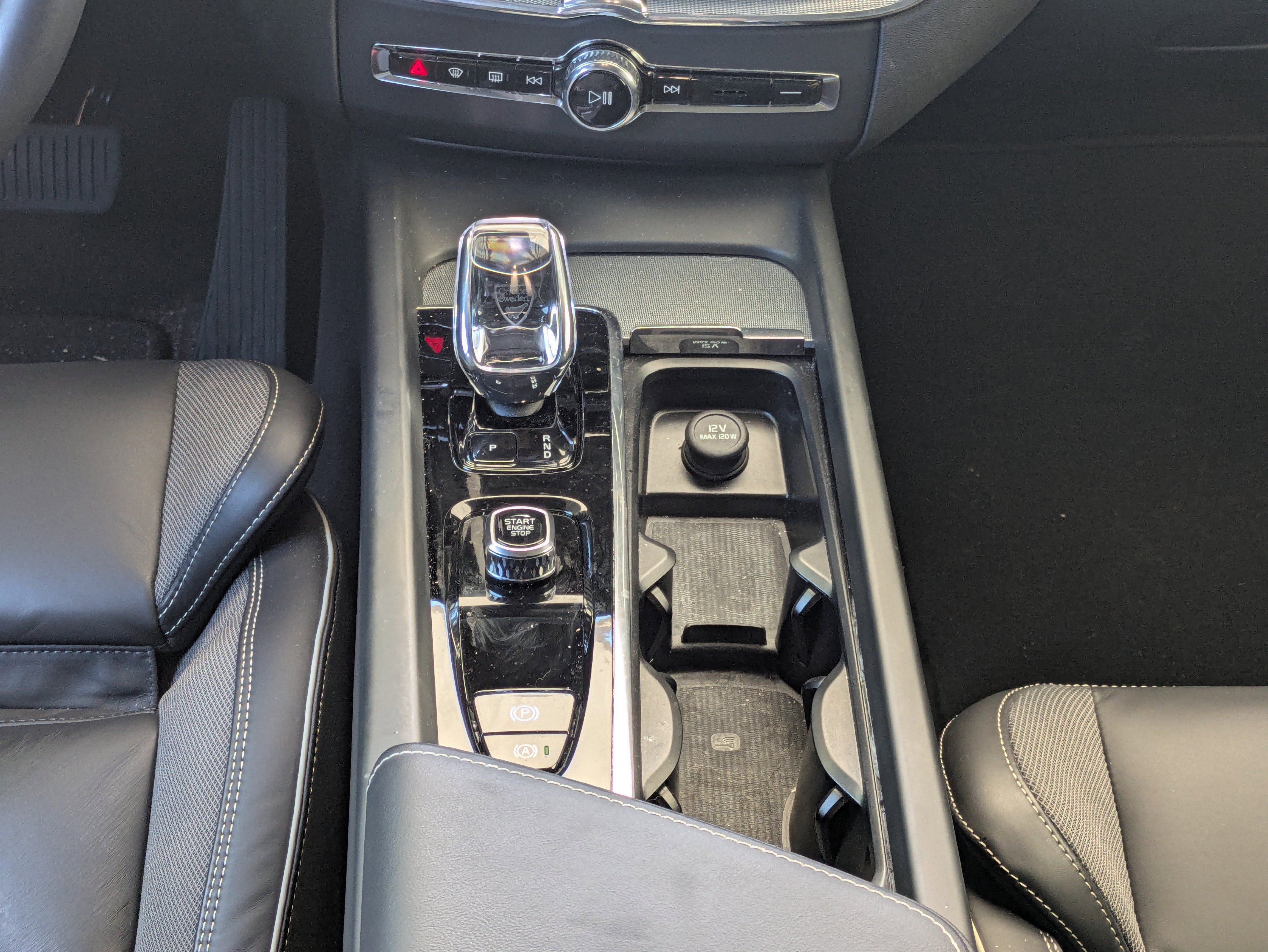 Used 2024 Volvo XC60 T8 Polestar AWD/4WD image 19