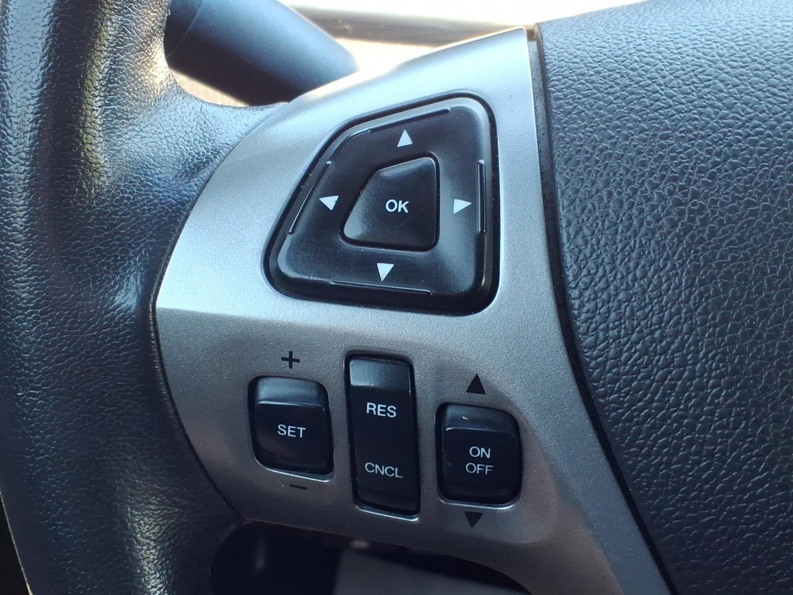 Used 2016 Ford Taurus SEL w/ Equipment Group 201A FWD image 22