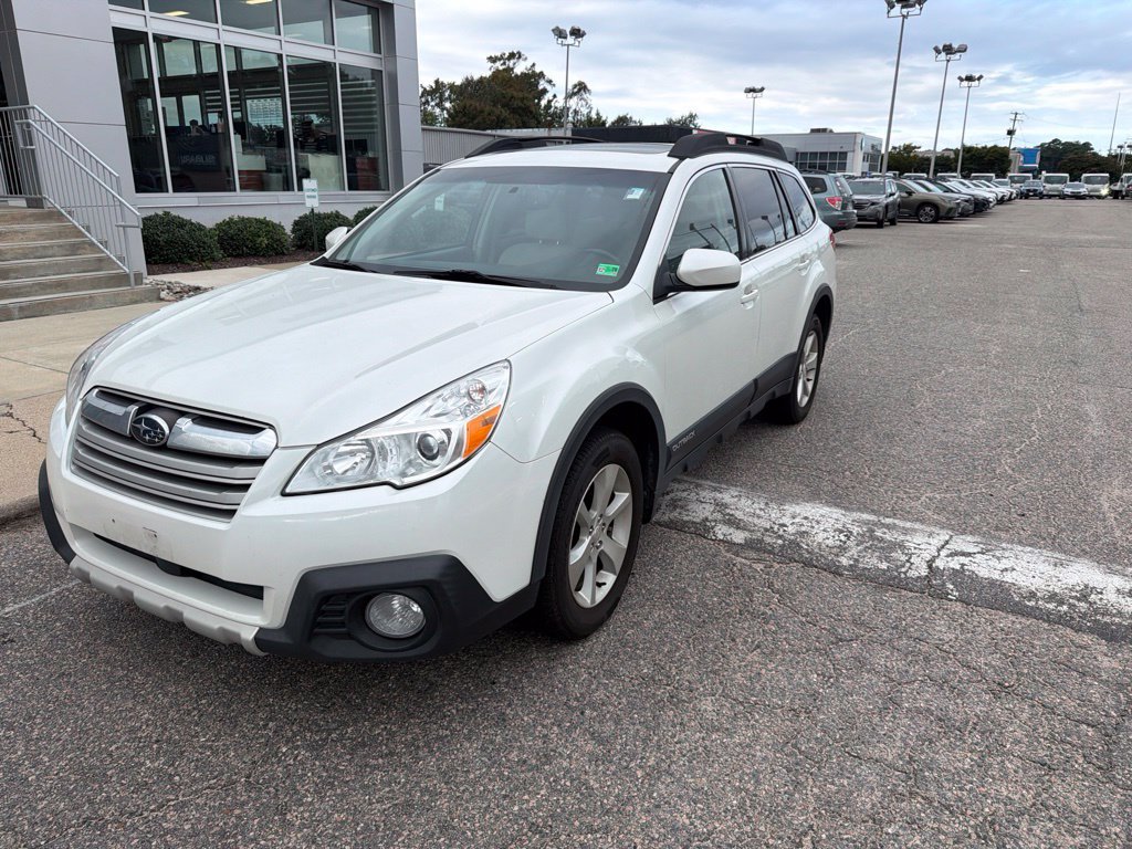 Used 2013 Subaru Outback 2.5i Limited AWD/4WD image 3