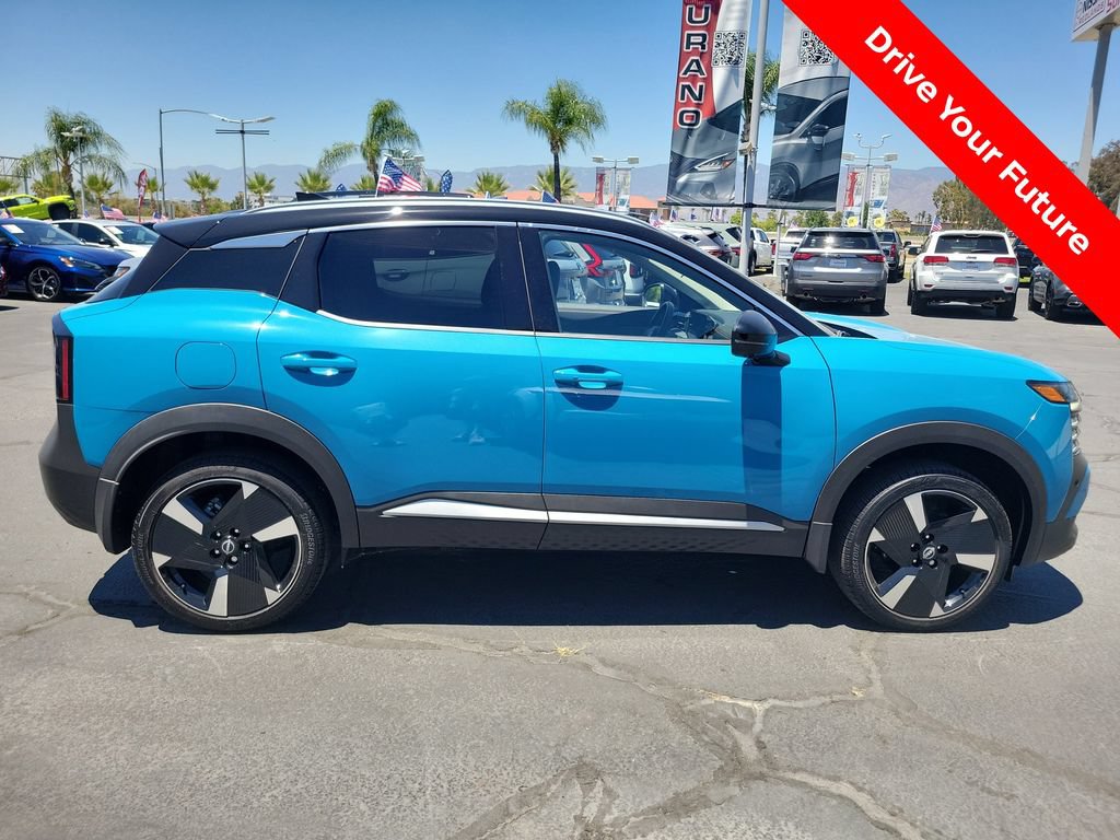 Certified 2025 Nissan Kicks SR FWD image 35