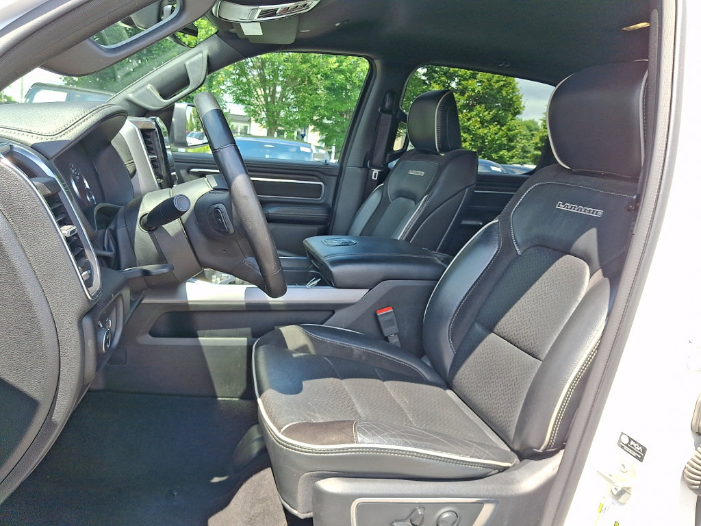 Used 2025 RAM 1500 Laramie AWD/4WD image 24