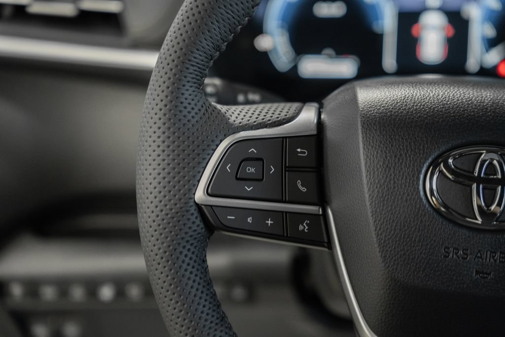 New 2026 Toyota Sienna Platinum AWD/4WD image 30