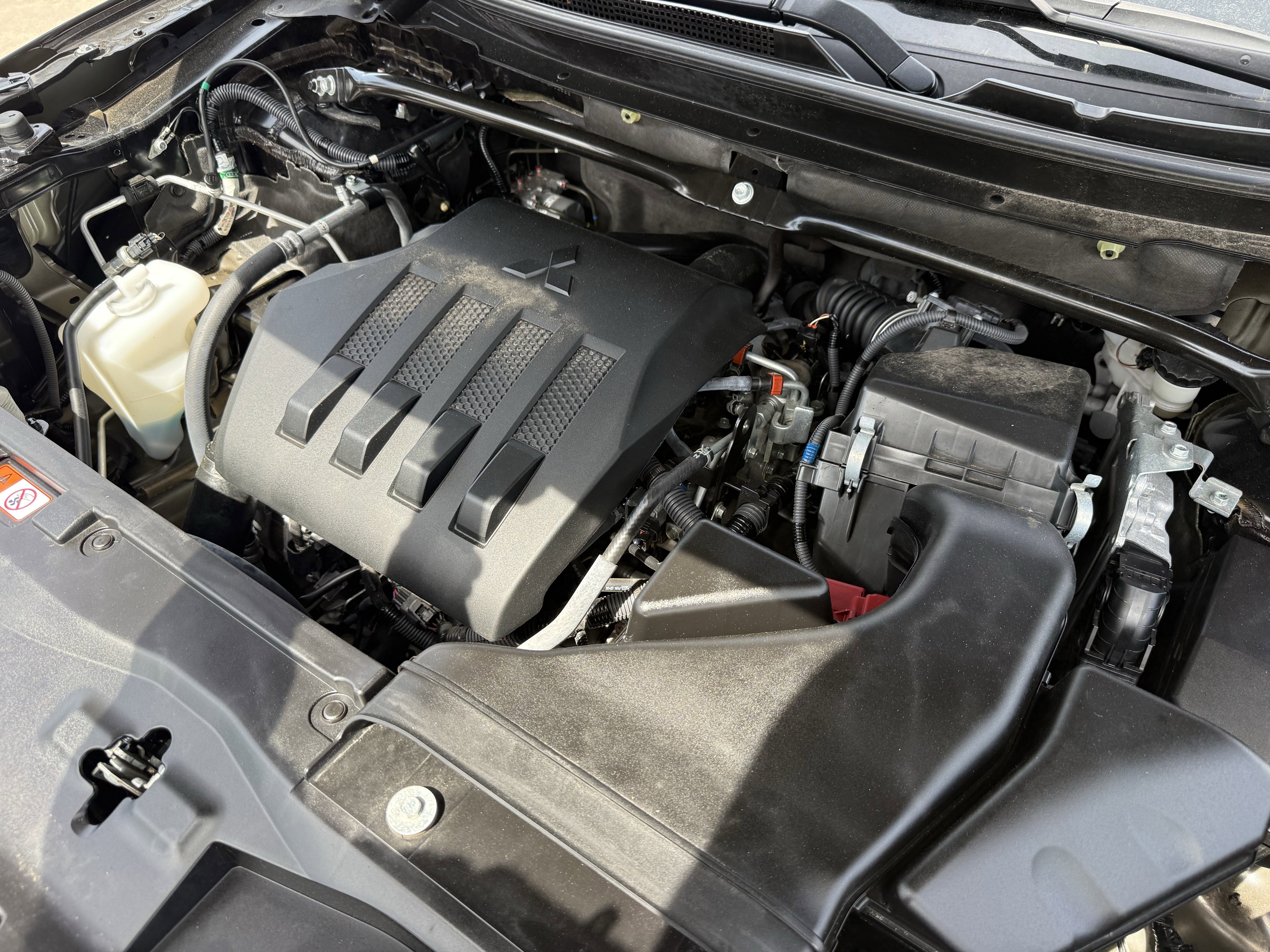 Used 2024 Mitsubishi Eclipse Cross LE image 33