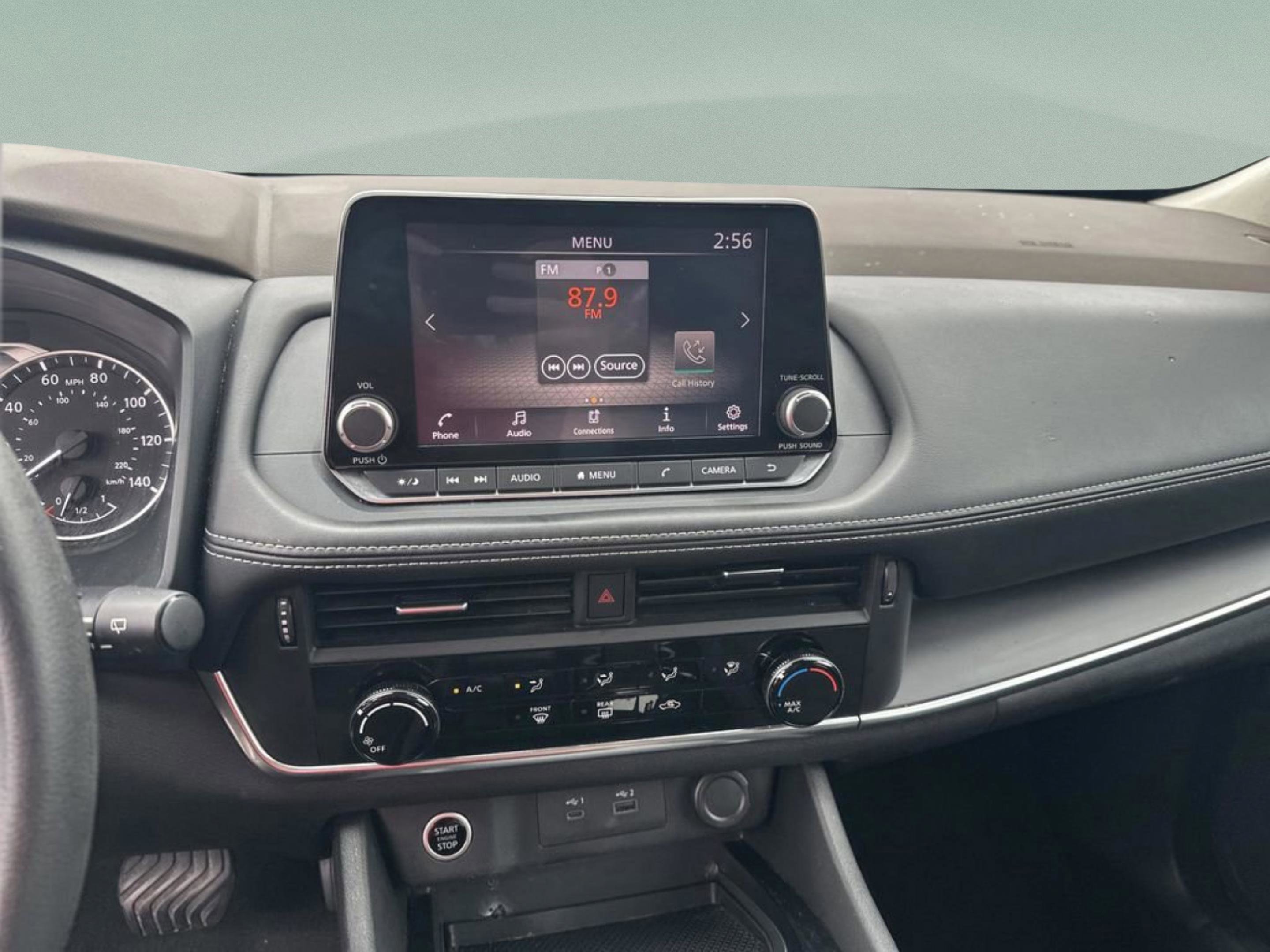 Used 2021 Nissan Rogue S image 24