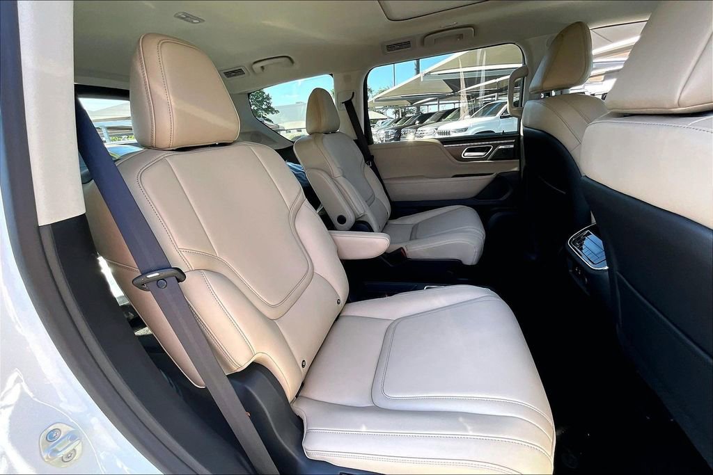 New 2026 INFINITI QX80 Pure w/ Cargo Package RWD image 21