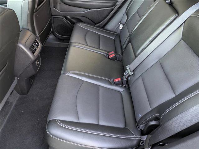 Used 2024 GMC Terrain SLT image 18