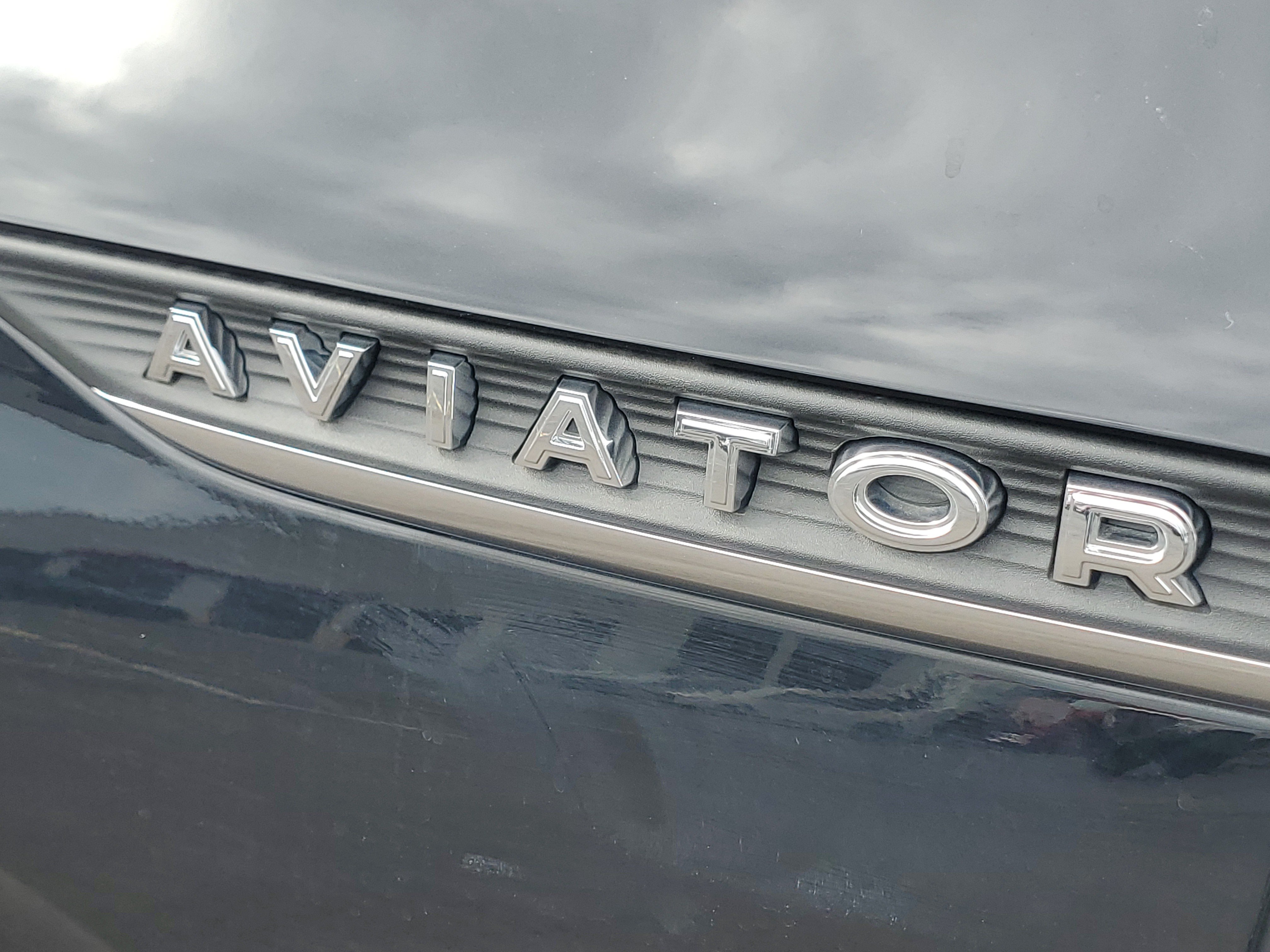 New 2027 Lincoln Aviator AWD image 7