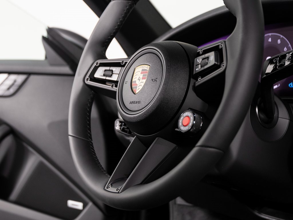 Certified 2025 Porsche 911 Carrera image 29