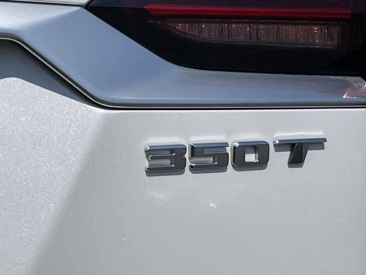 Certified 2025 Cadillac XT6 Luxury AWD/4WD image 40