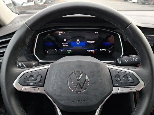 Used 2023 Volkswagen Jetta SE w/ Panoramic Sunroof Package FWD image 24