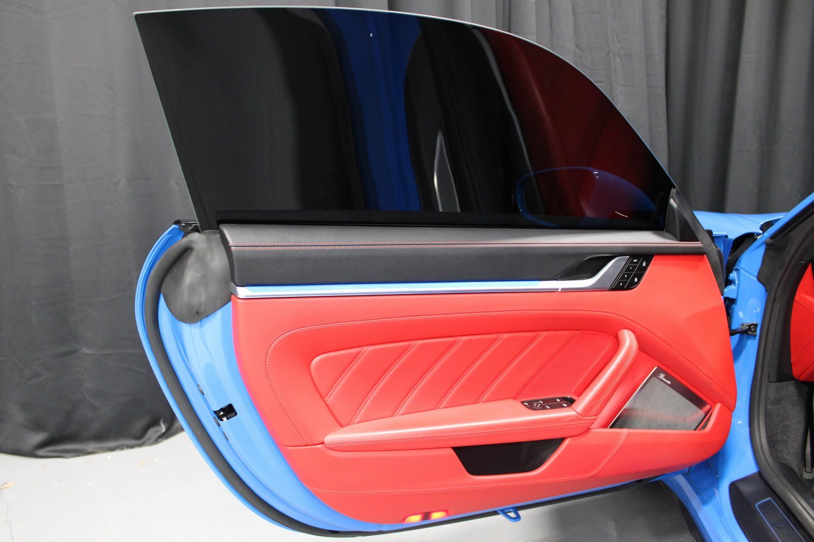 Used 2024 Porsche 911 Turbo S image 26