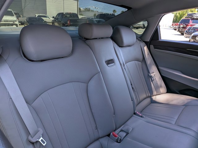 Used 2018 Genesis G80 3.8 RWD image 12
