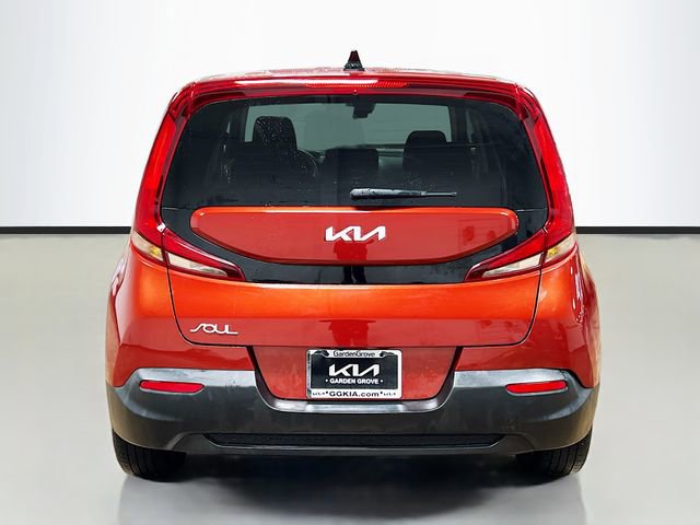 Certified 2022 Kia Soul LX w/ Technology Package image 6