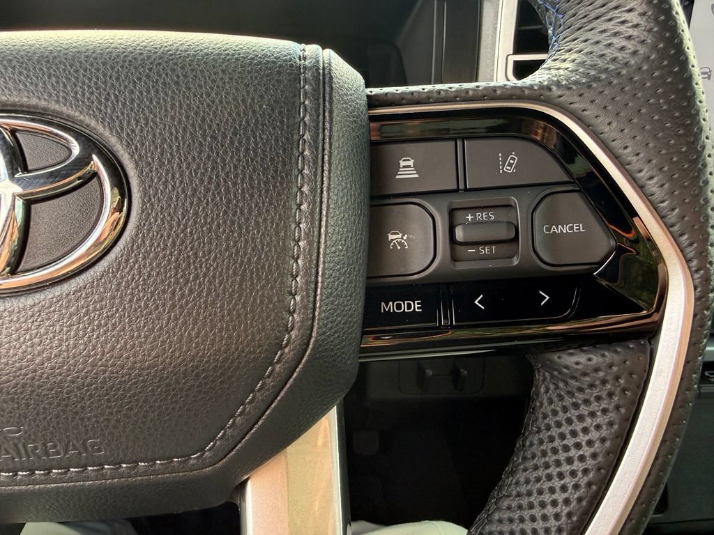 Certified 2024 Toyota Sequoia Platinum AWD/4WD image 21