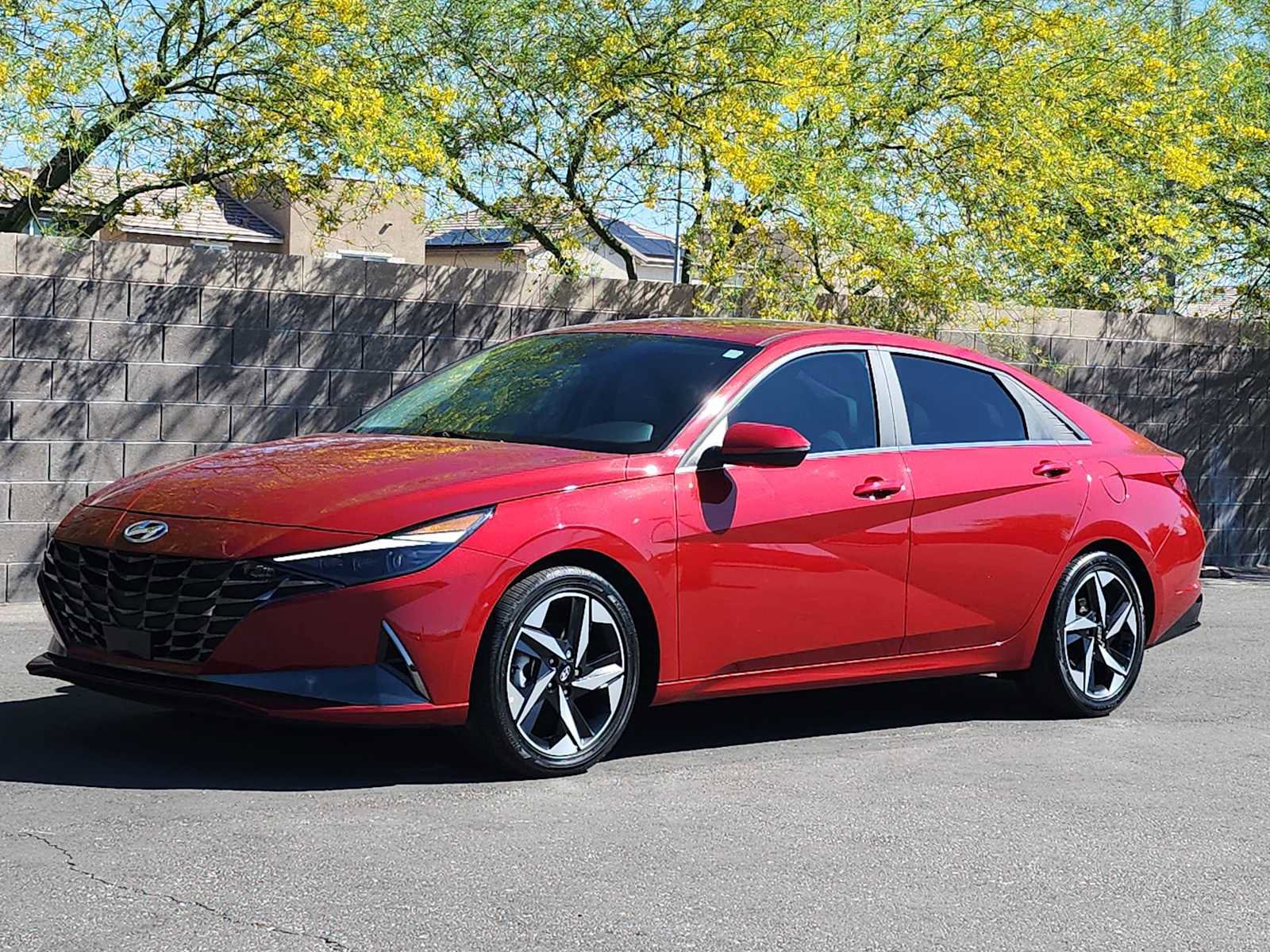 Used 2023 Hyundai Elantra Limited FWD image 5