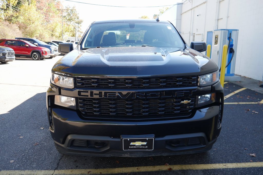 Used 2020 Chevrolet Silverado 1500 Custom w/ Custom Value Package image 3