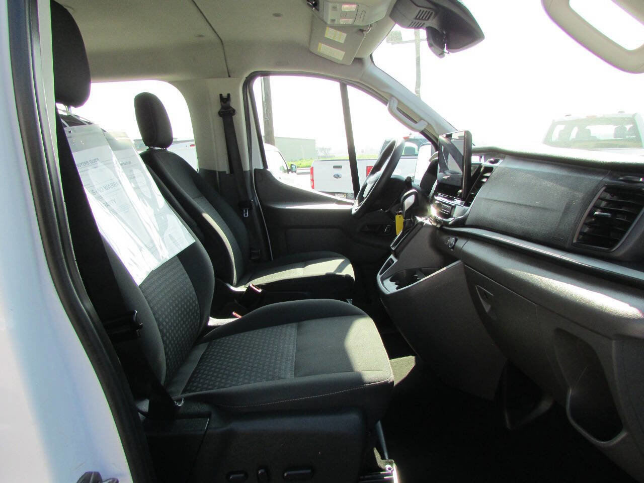 Used 2023 Ford Transit 350 XLT image 15