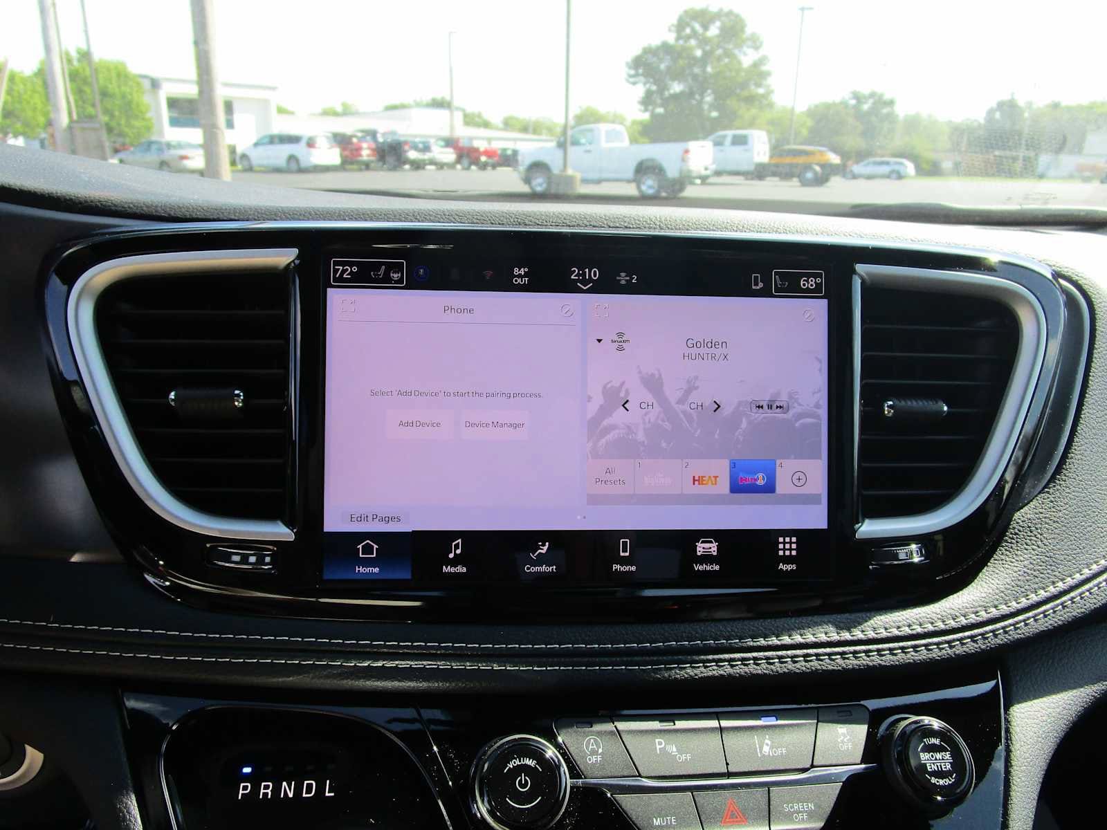 New 2026 Chrysler Pacifica Select FWD image 26