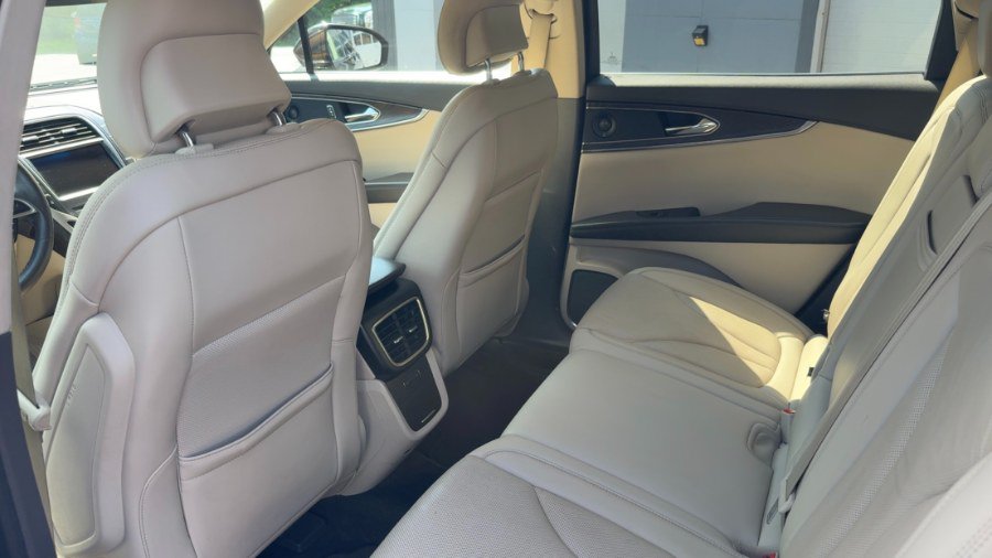 Used 2019 Lincoln Nautilus Reserve AWD/4WD image 11
