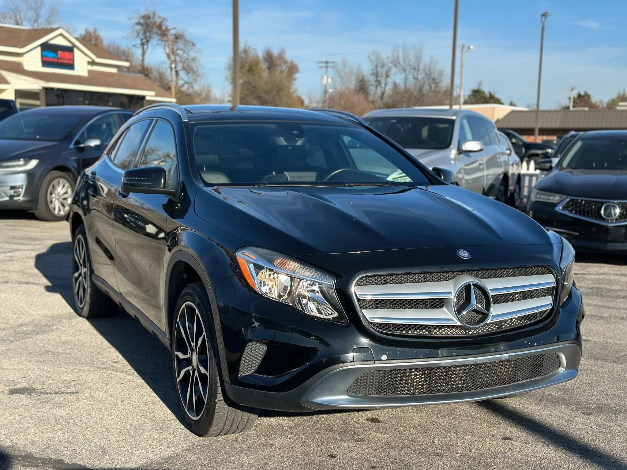 Used 2016 Mercedes-Benz GLA 250 4MATIC image 4