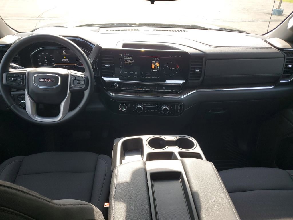 Used 2024 GMC Sierra 1500 Elevation AWD/4WD image 11