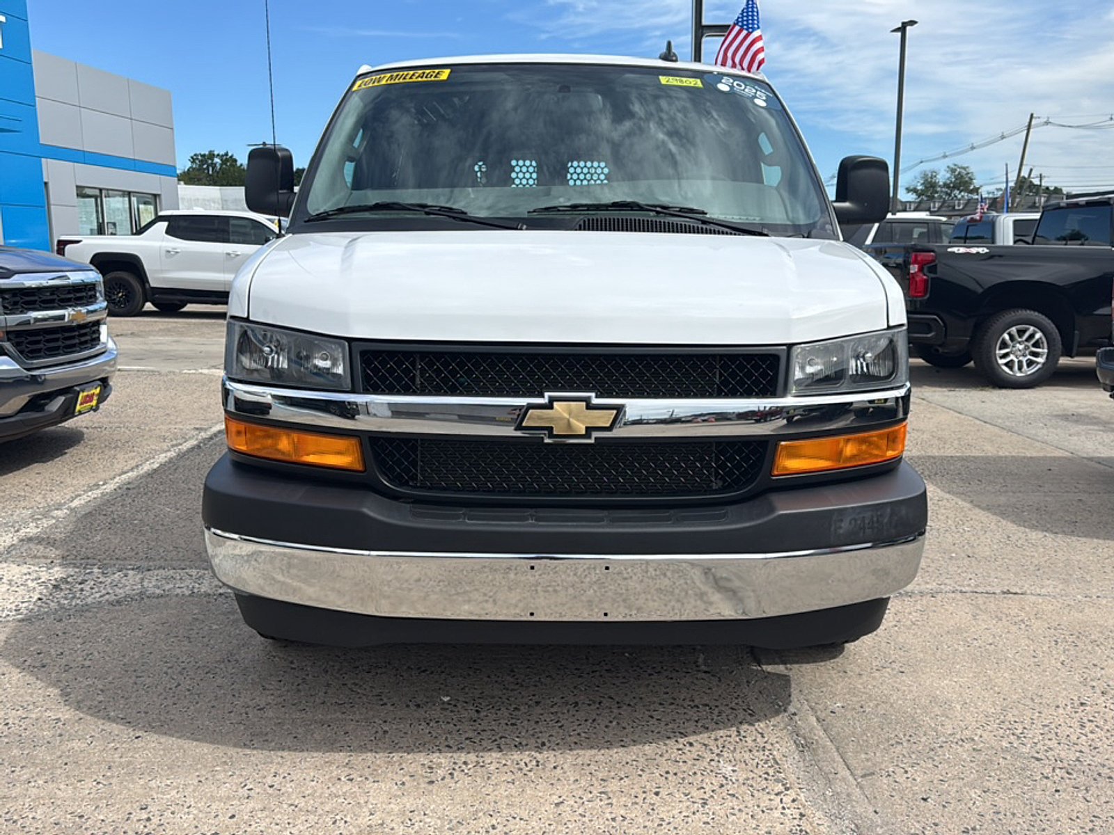 Certified 2025 Chevrolet Express 2500 w/ Driver Convenience Package RWD image 3