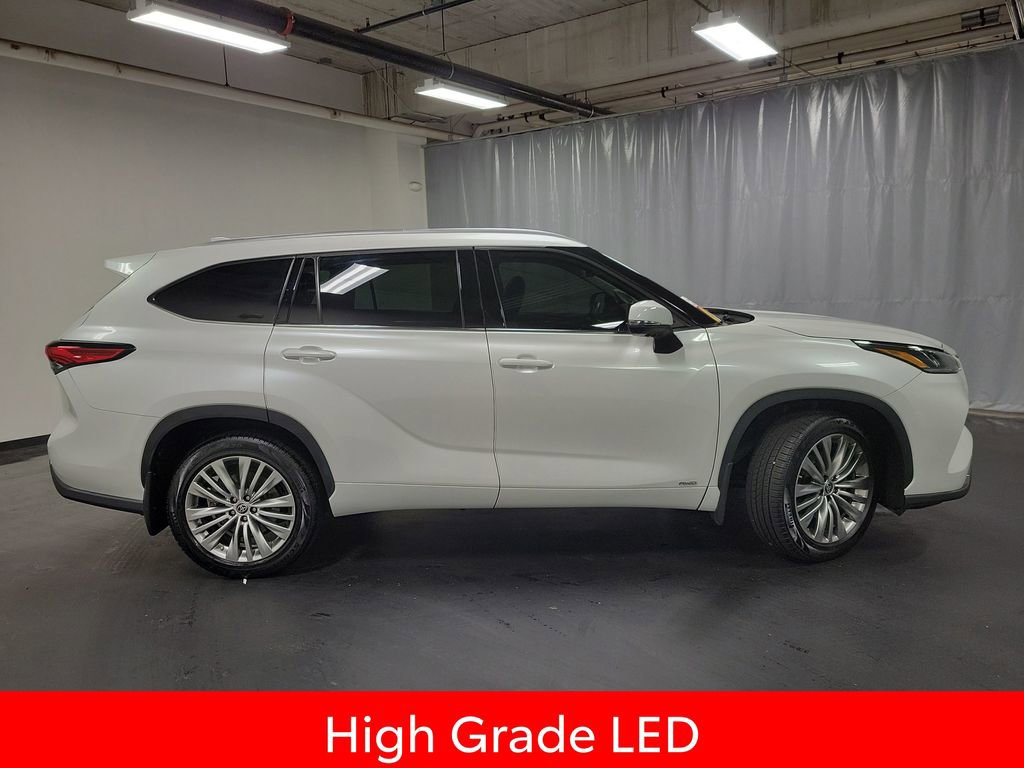 Used 2023 Toyota Highlander Platinum AWD/4WD image 9