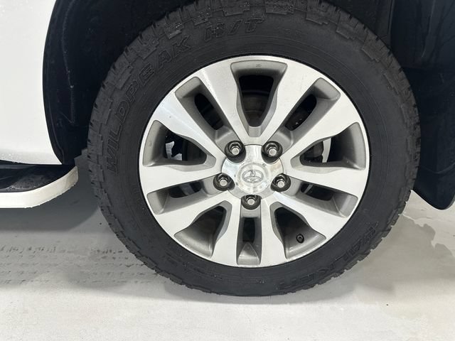 Used 2016 Toyota Sequoia Limited AWD/4WD image 39