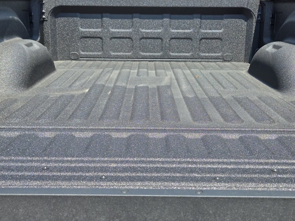 New 2026 RAM 2500 Laramie AWD/4WD image 13