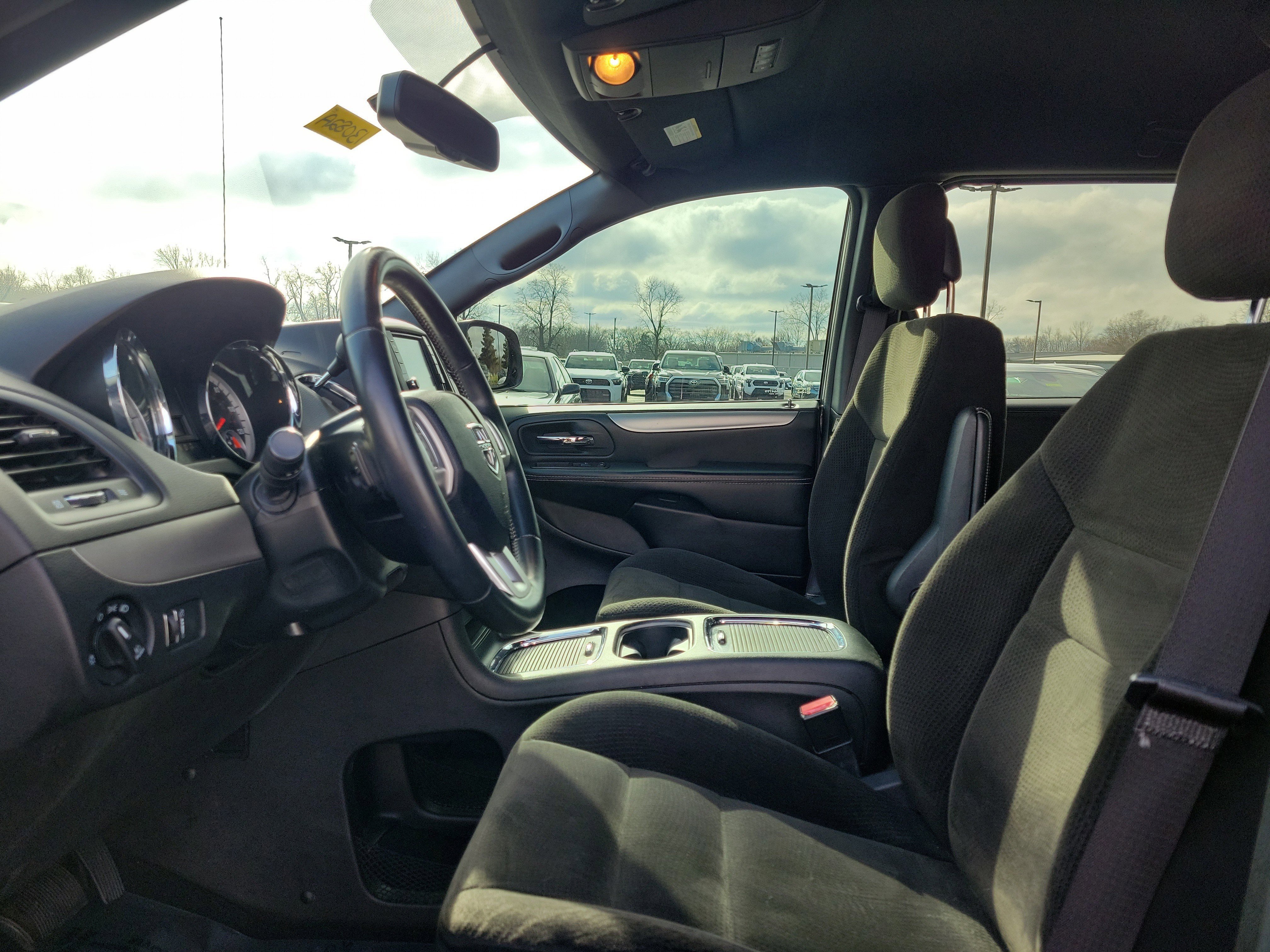 Used 2015 Dodge Grand Caravan SXT w/ Blacktop Package image 15