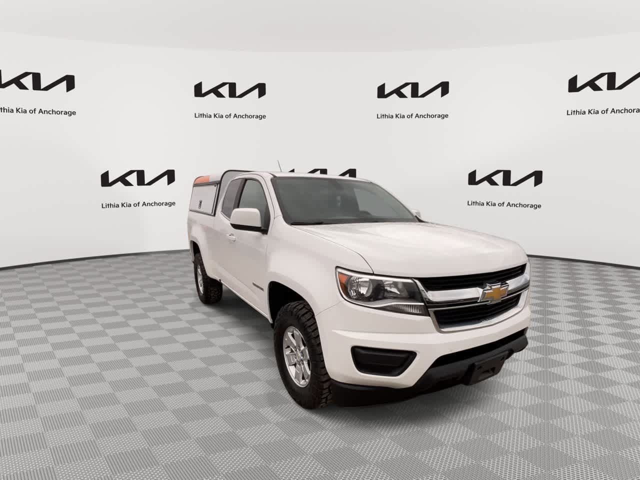 Used 2017 Chevrolet Colorado W/T w/ WT Convenience Package AWD/4WD image 3
