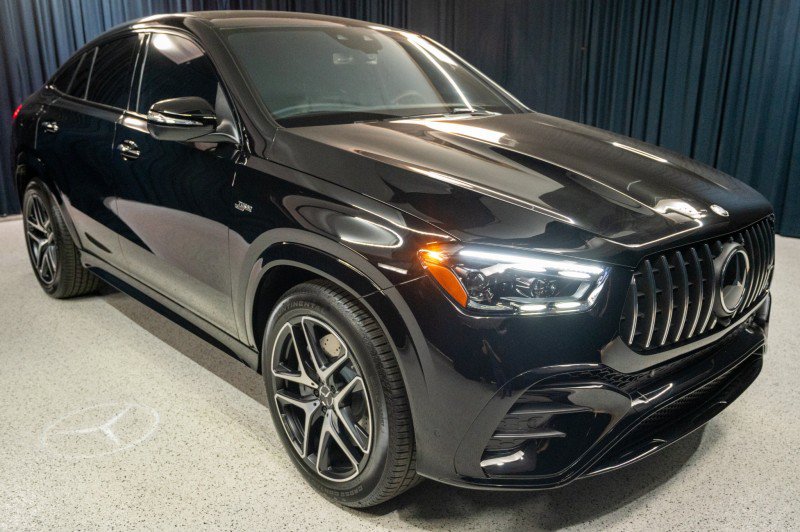 New 2026 Mercedes-Benz GLE 53 AMG 4MATIC Coupe image 3