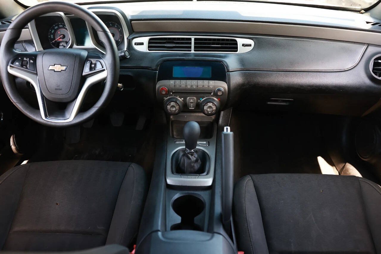 Used 2014 Chevrolet Camaro LS RWD image 36